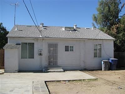 4th image of 3153 E Lamona Ave