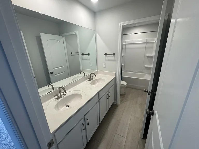 511 Forsberg Ct — Photo 15