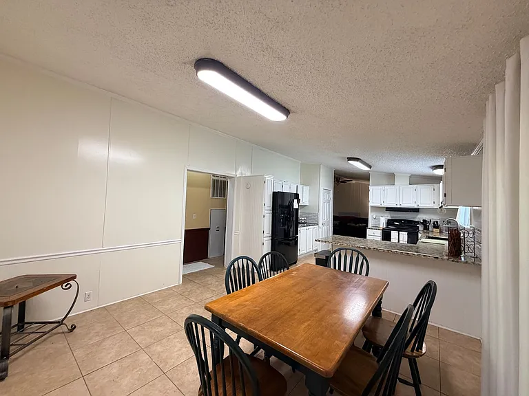 7810 W Lakeshore Dr — Photo 5
