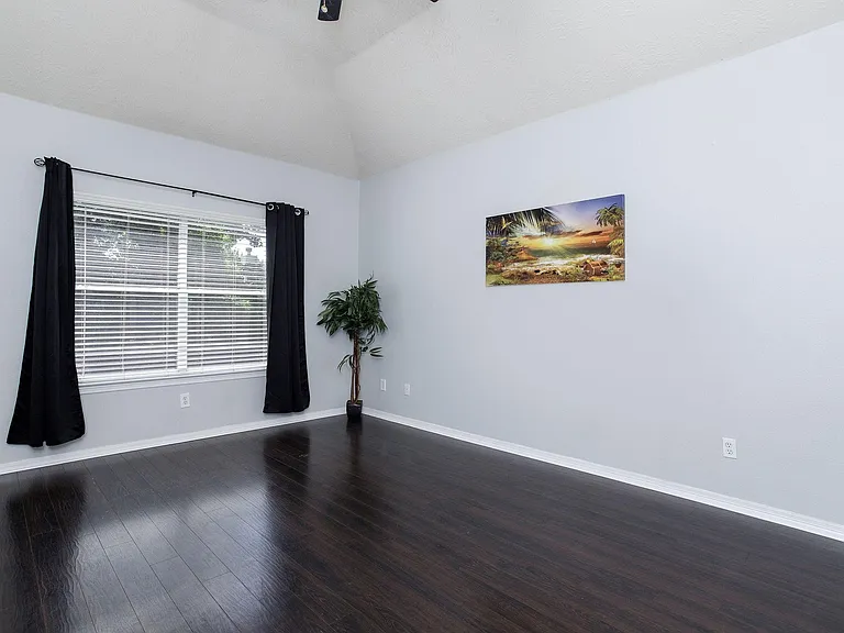 28610 Hidden Cove Dr — Photo 17