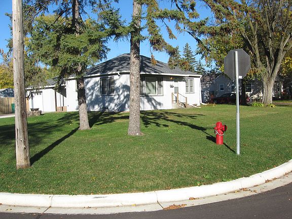 4th image of 6624 Cloverdale Ave N