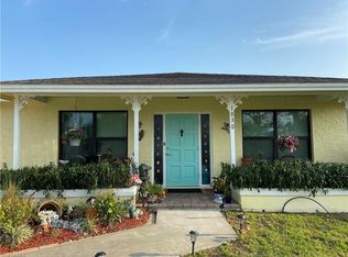 1030 S Alhambra Cir, Naples, FL 34103