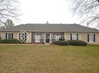 4116 Meadowlark Ct, Powder Springs, GA 30127