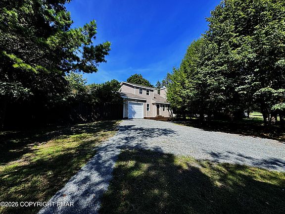 2nd image of 405 Skyline Dr