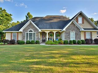 4143 Surrey Ln, Auburn, AL 36832
