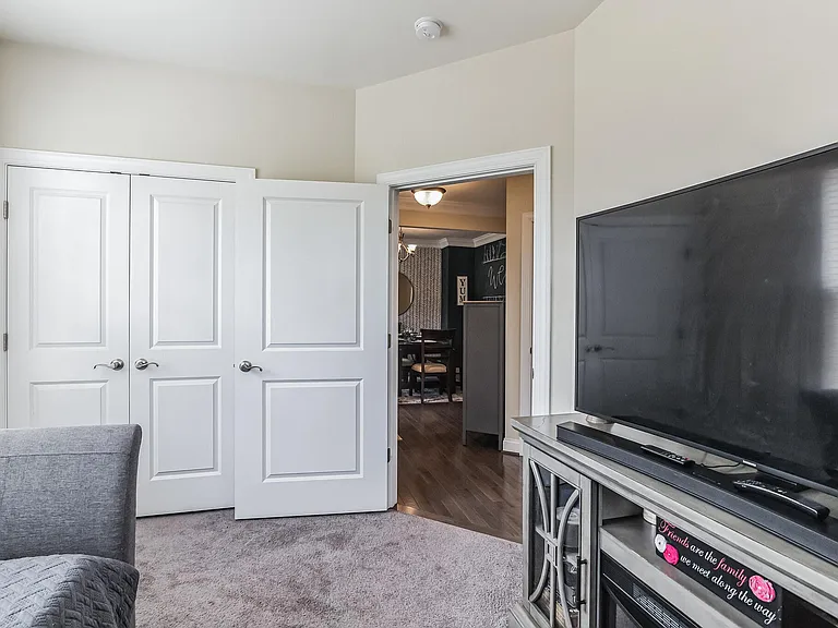 392 Buckeye Cir — Photo 9