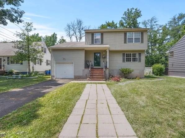 27 Forest Brook Dr, North Plainfield Boro, NJ 07060