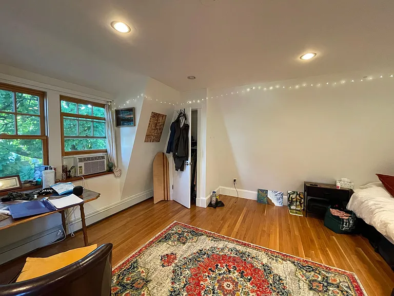 7 Fairfield St #7R — Photo 5
