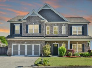 28 Stately Oaks Dr SE, Cartersville, GA 30120