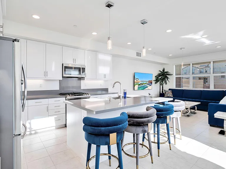 43180 Portuale Ct — Photo 48