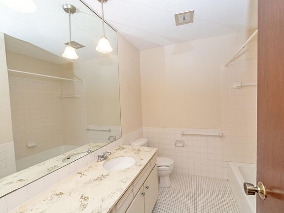 5th image of 4456 W 76th St #104