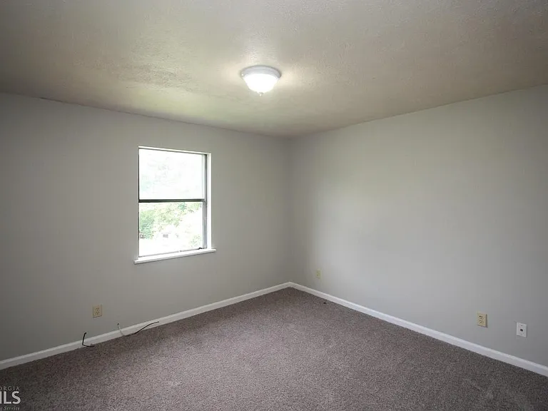 212 Wesley Way — Photo 6