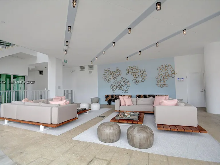 2900 NE 7th Ave #1108 — Photo 37