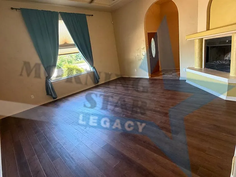 4648 Mesa Rico Dr — Photo 4