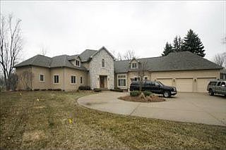 1st image of 52 Lynwood Dr