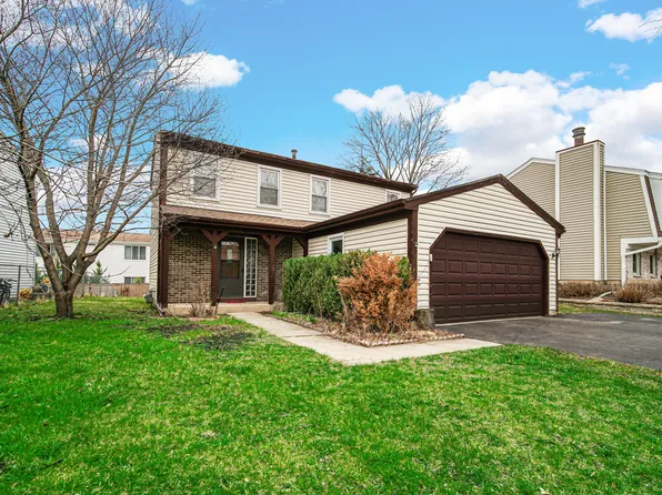 593 Iroquois Trl, Carol Stream, IL 60188