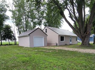 1904 22nd Dr SW, Austin, MN 55912