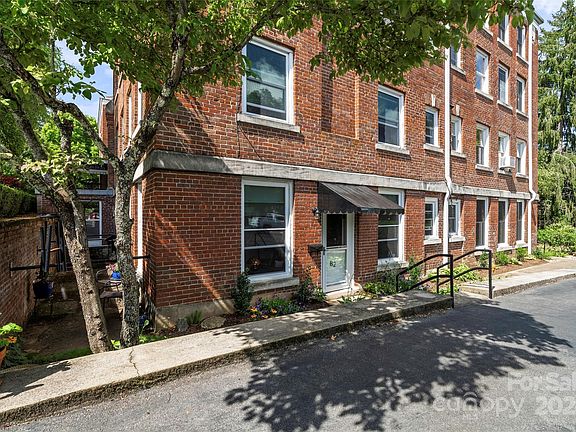4th image of 622 S Haywood St APT B2
