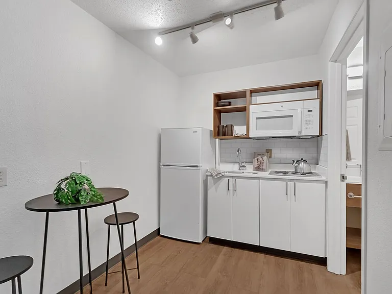 Vivo Living Arbor View — Photo 11
