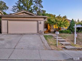270 Holiday Hills Dr, Martinez, CA 94553