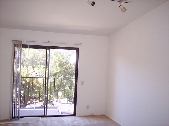 4th image of 4185 Porte De Palmas Unit 168