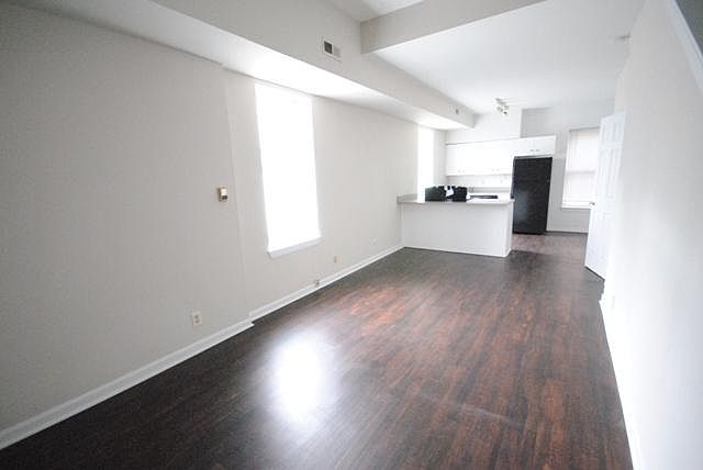 1st image of 1021 Allen Ave #B