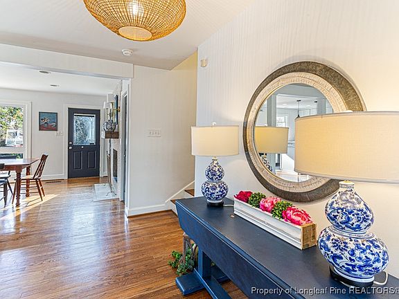 5th image of 2507 Mirror Lake Dr