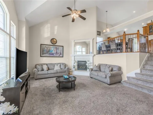 6318 NW 78th Ter, Kansas City, MO 64151