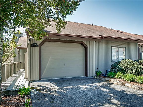 2nd image of 212 Willowbend Ln #212