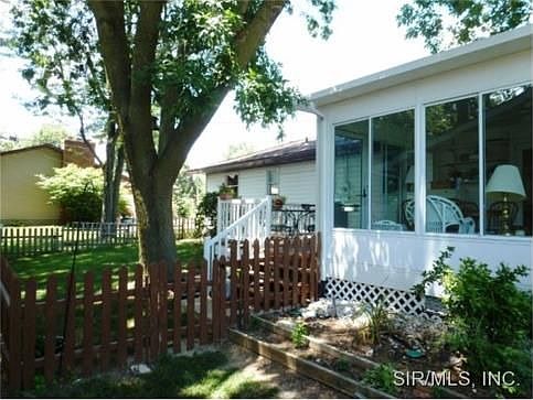 5th image of 10 Sunray Dr