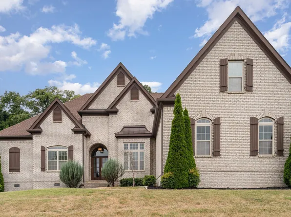 9222 Holstein Dr, Nolensville, TN 37135