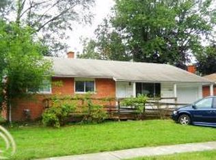 6791 Bison St, Westland, MI 48185