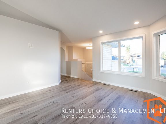 5th image of 192 Mount Alderson Cres W
