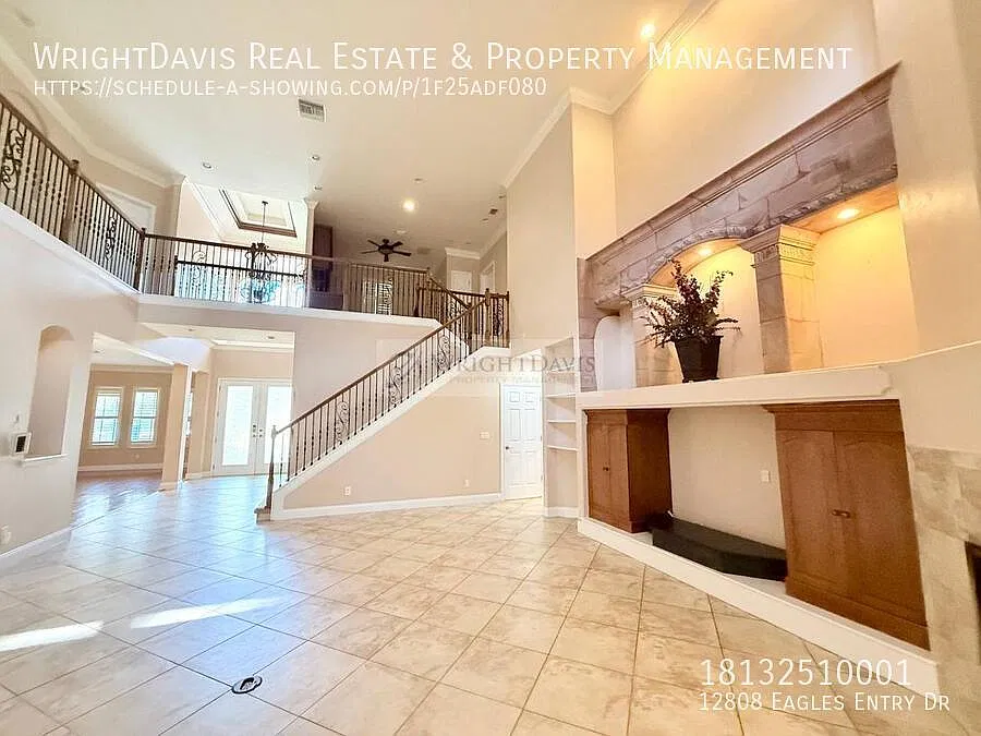 Stunning 4/3.5 pool home in Odessa! — Photo 4