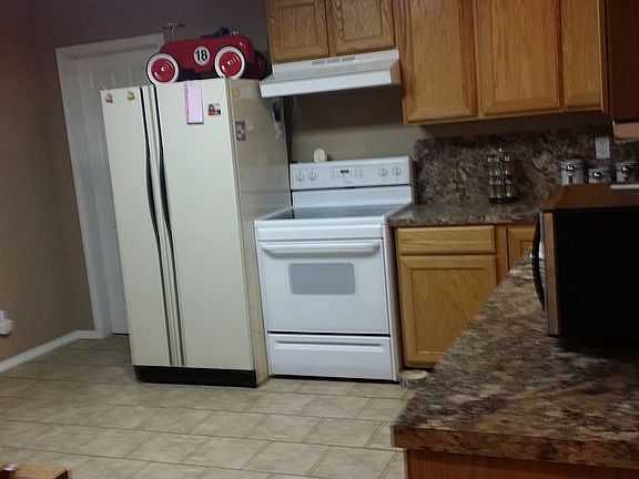4th image of 3636 E 109 N