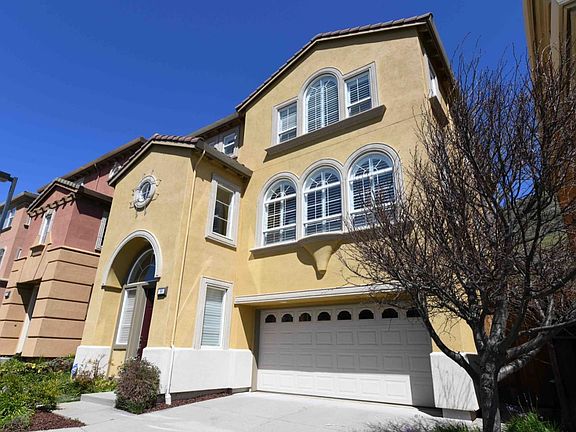 3rd image of 88 Bayview Dr