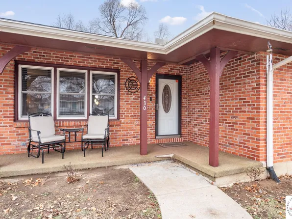 430 Chestnut Dr, Marshall, MO 65340