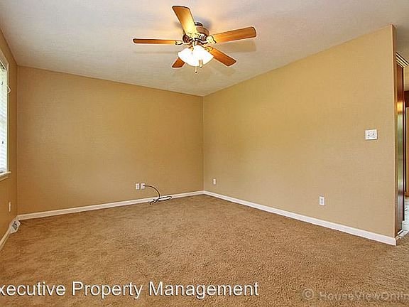 4th image of 609 Odus Dr