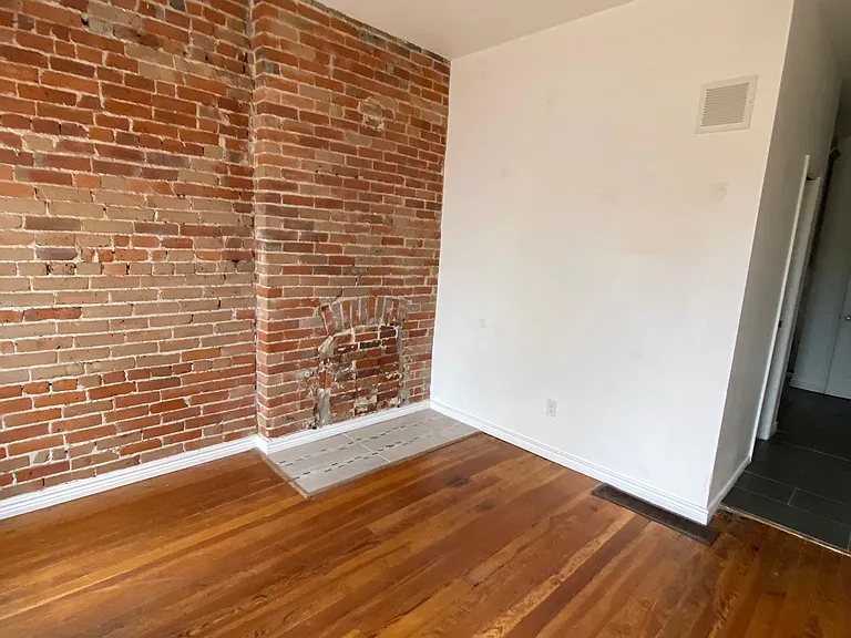 2944 Glenarm Pl — Photo 14