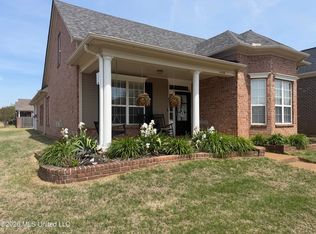 4528 Stone Cross Dr, Olive Branch, MS 38654