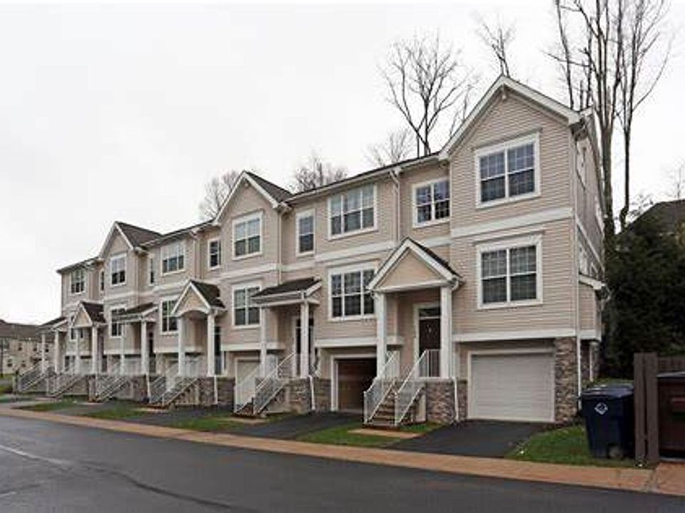 2nd image of 1120 Teaberry Ln #2202