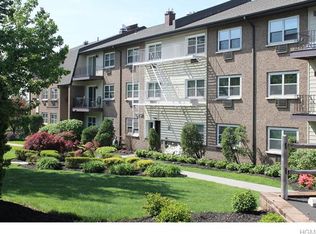300 Piermont Ave APT 2E, Nyack, NY 10960