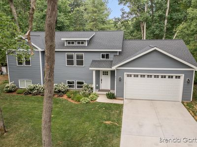 8571 Cochise Dr, Howard City, MI, 49329