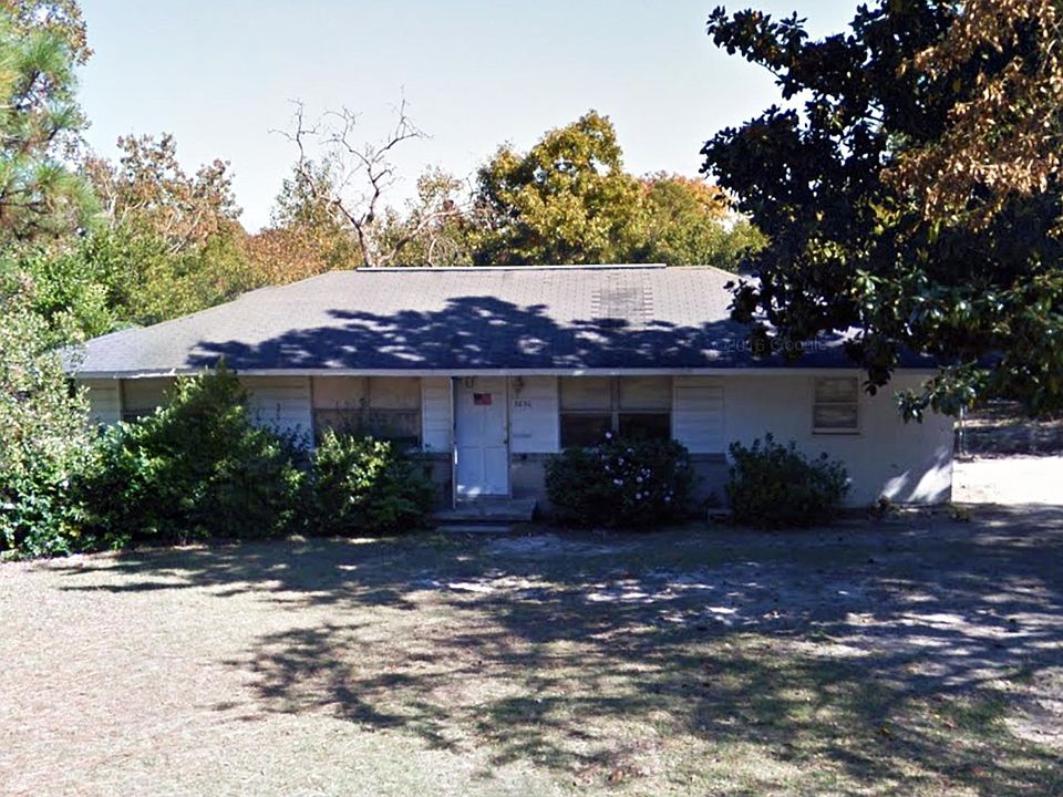 1st image of 3830 Hearn Dr
