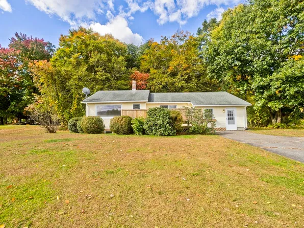 20 Strong St, Easthampton, MA 01027