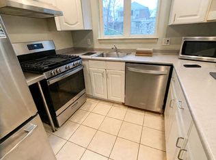 149 Thorndike St #4, Brookline, MA 02446
