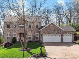 523 Terrington Dr, Ballwin, MO 63021