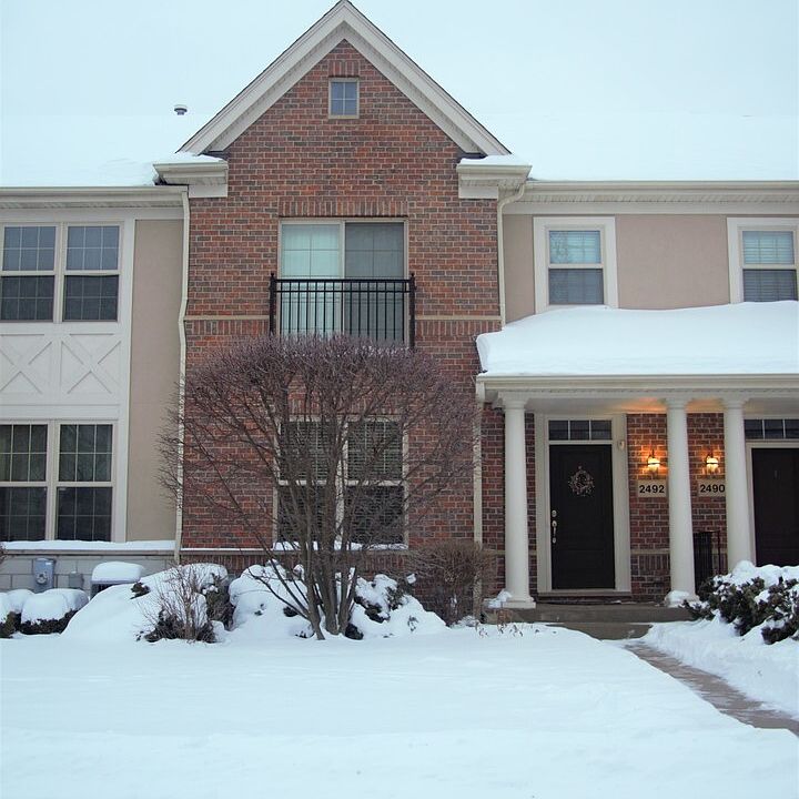 1st image of 2492 Waterbury Ln #1