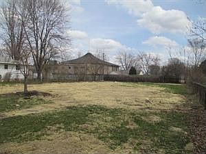 2nd image of 2149 McGregor Rd