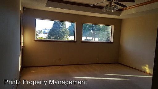 5th image of 6807 Island Cir